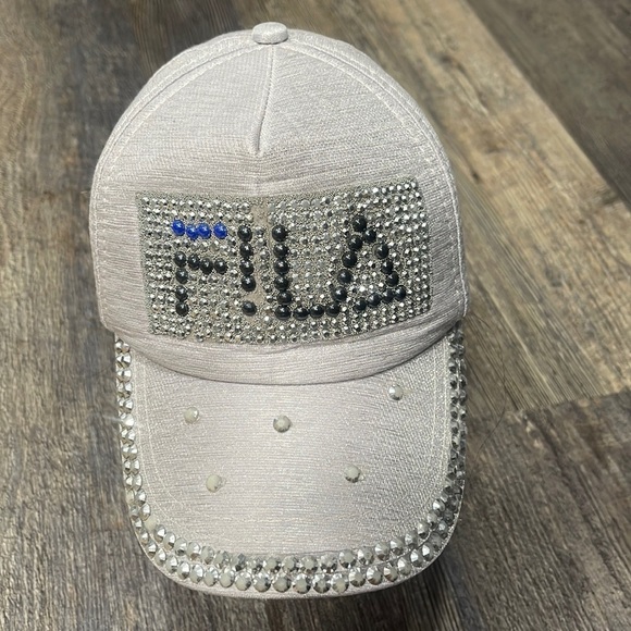 Hat Fila - Picture 1 of 7